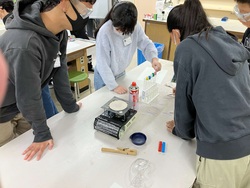 20241120　6年生の理科授業