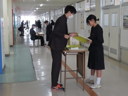 下校