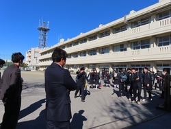 下校