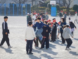 2025.01.14　業間休み時間の長縄跳び