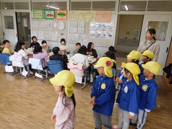 2025.01.27　つき組（年長）が給食見学