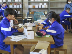 2年生技術　ラジオの製作