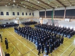 離任