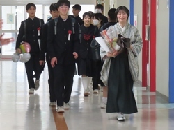 卒業