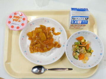 給食
