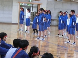 結団式