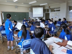 討議