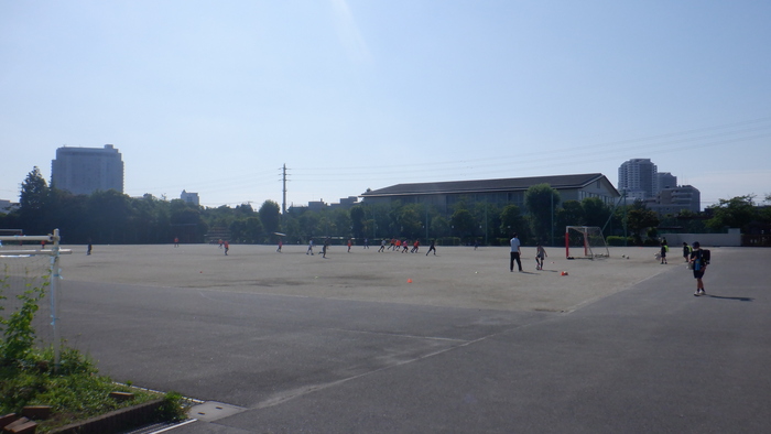 サッカー部朝練習