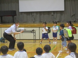 実演