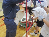 仮設トイレ
