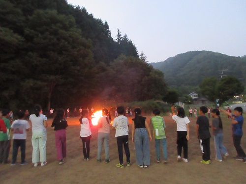 林間