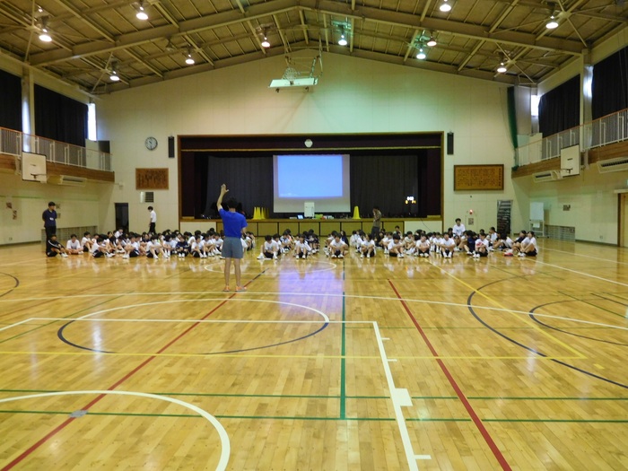 2025.07.17　5年生　美浜中1年と交流