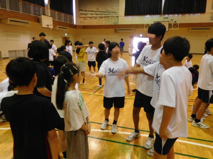 2025.07.17　5年生　美浜中1年と交流