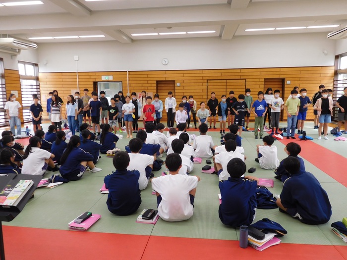 2025.09.19　6年生　美浜中学校の音楽授業を参観