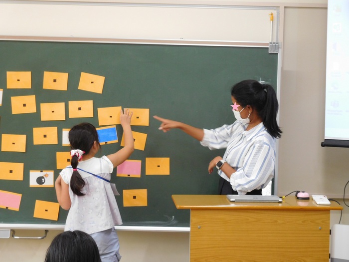 2025.10.09 2年生 外国語活動