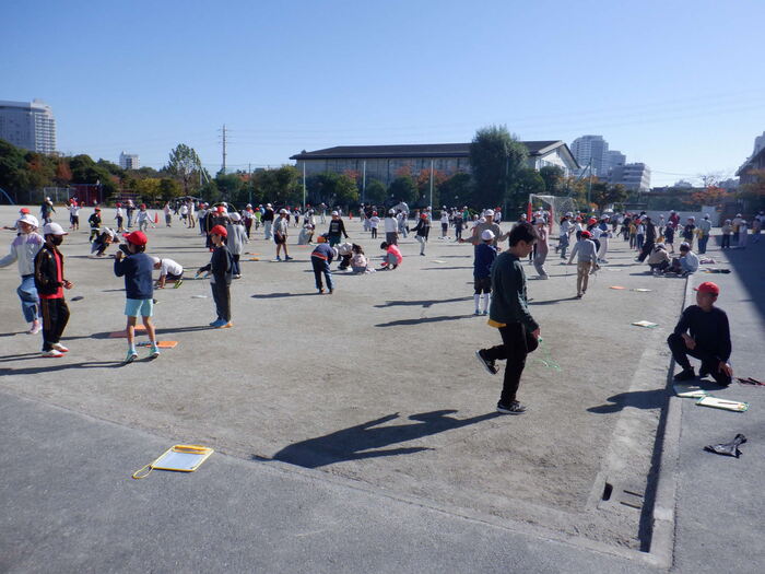 1117なわとびペア交流(3,5年)