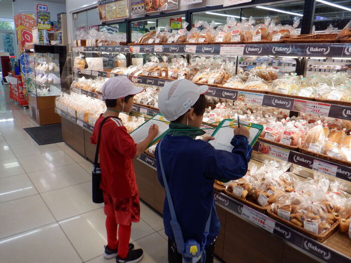 1118OKストア3年見学2