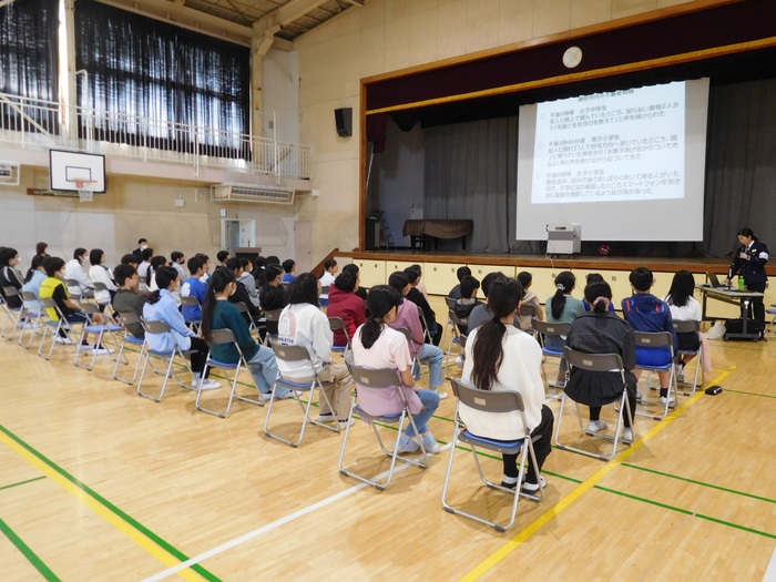 2025.11.17　6年生　防犯教室