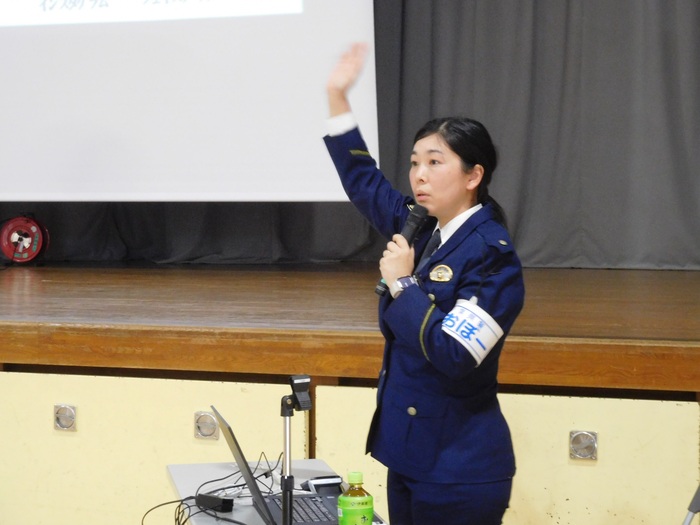 2025.11.17　6年生　防犯教室