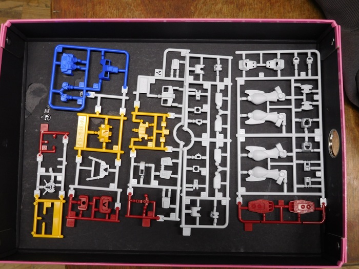 2025.11.20　5年生　ガンプラ作る！