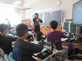 説明をする先生