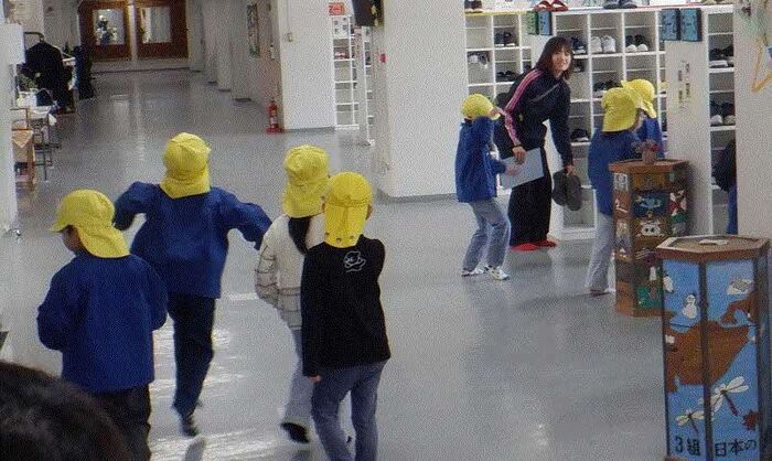 0115入船南認定こども園の園児来校
