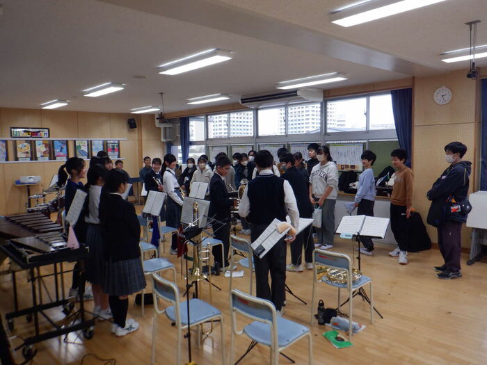 0120部活動見学吹奏楽部