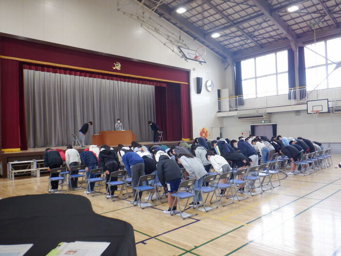 0302卒業式練習6年