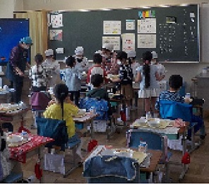配膳の様子