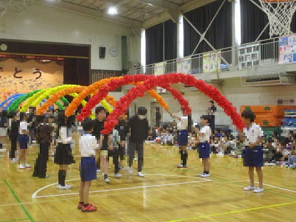 退場