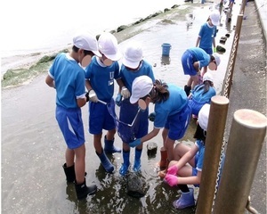 04