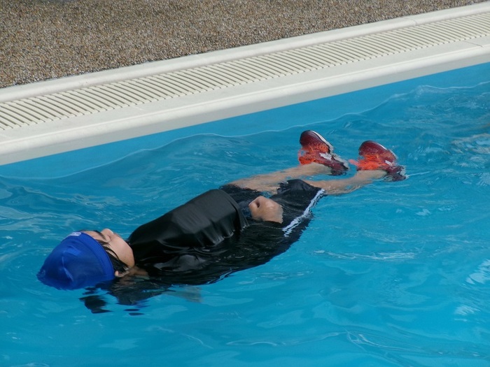 水